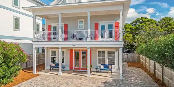 99 Stingray Street