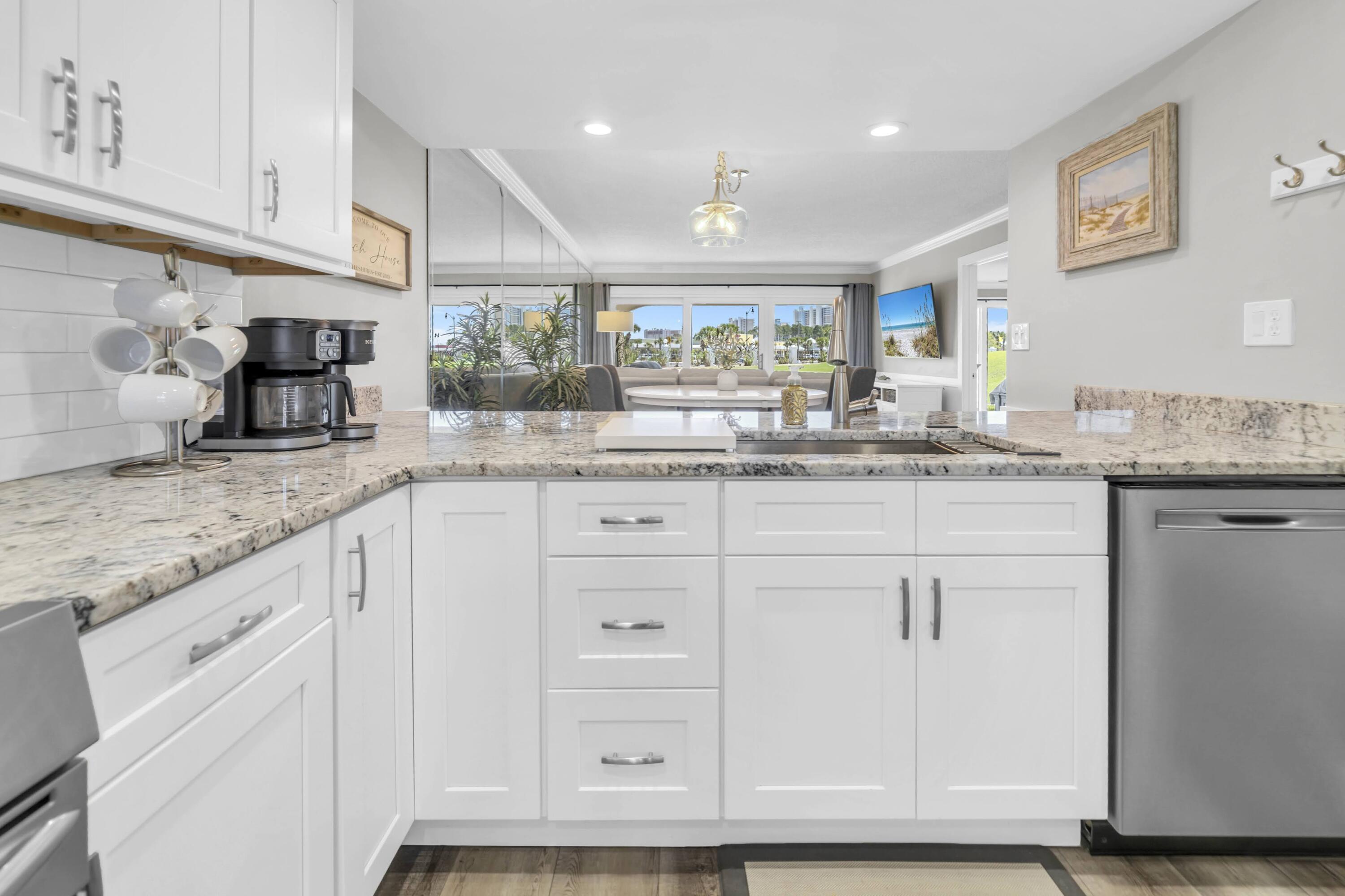 Image 4: Edgewater 1204 -Kitchen
