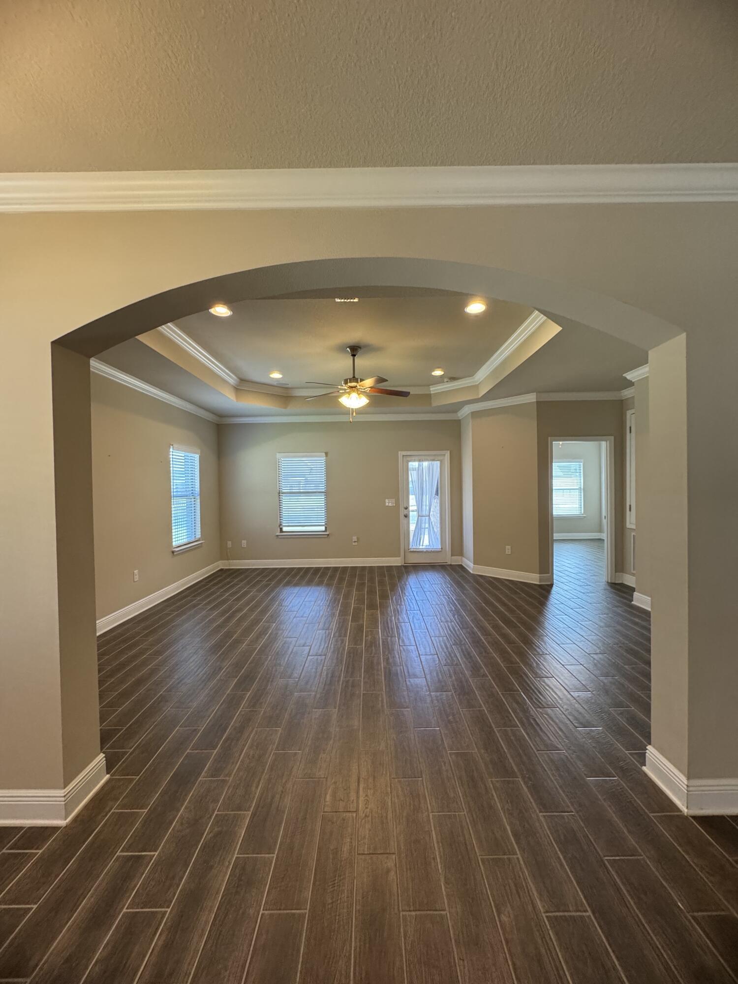 Image 2: Great Room 2