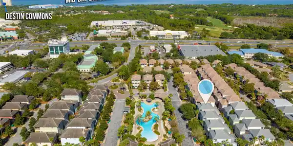 Image 2: YOUR POOLSIDE PARADISE