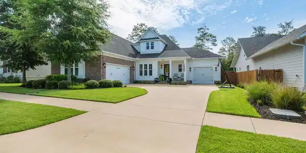Image 2: 1156DeerMossLoop-19