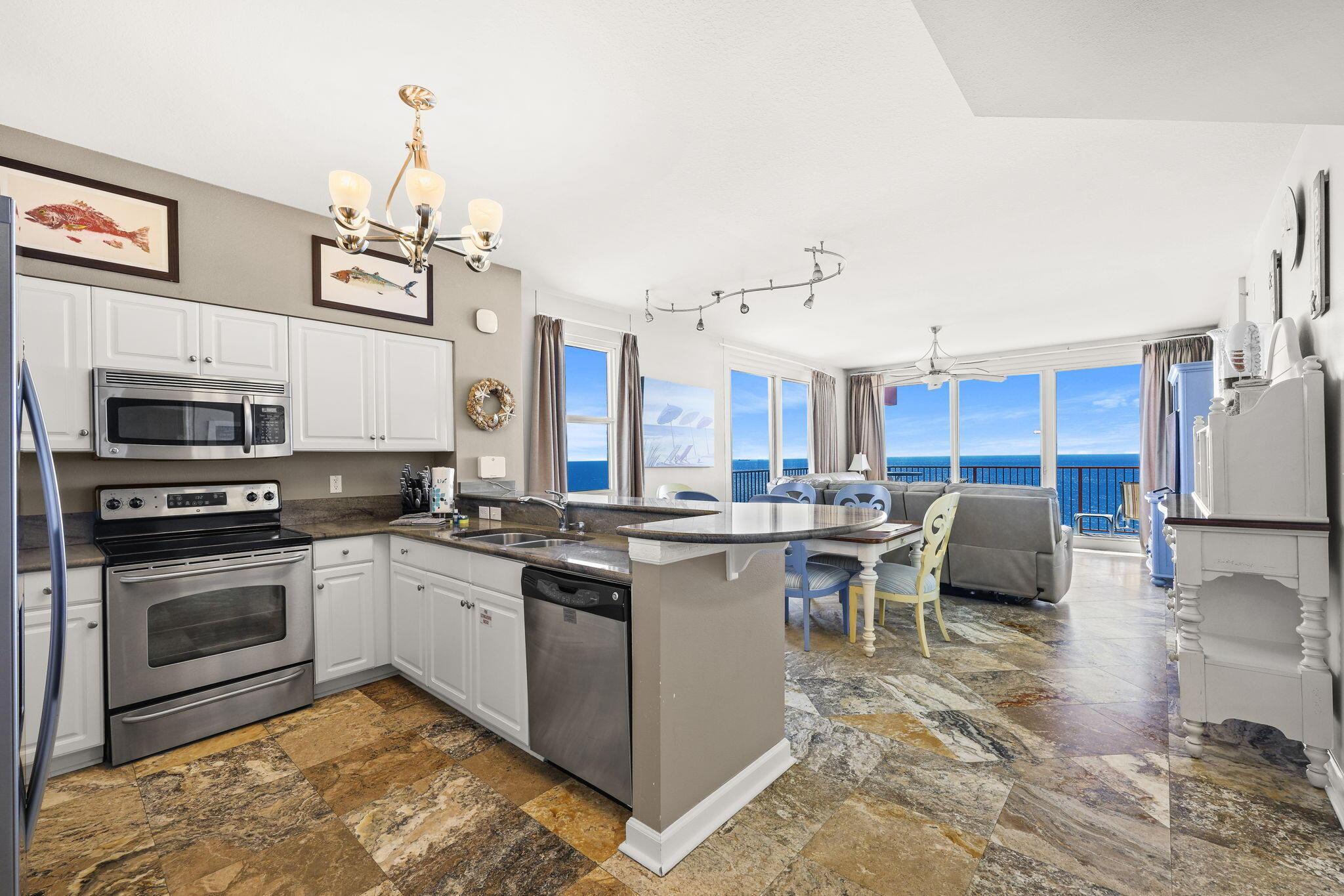 Image 4: 14-web-or-mls-9900 S Thomas Dr 2331 -14