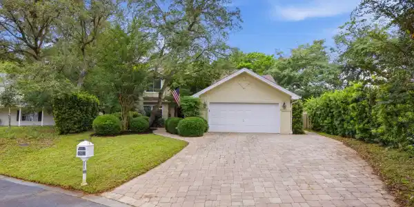 2807 Lee Trevino Court