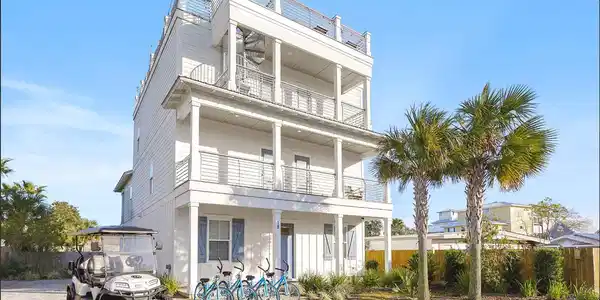 18 W Palm Beach Court