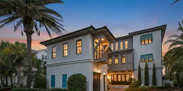619 Lagoon Drive