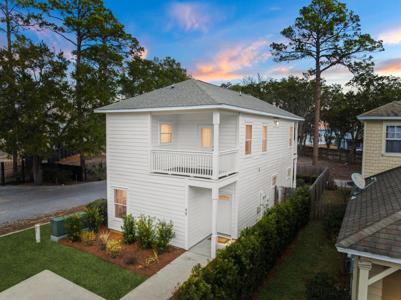 48 Pine Tree Way