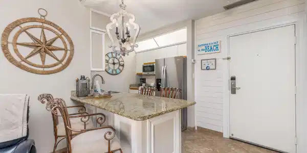 Image 3: Breakfast Bar