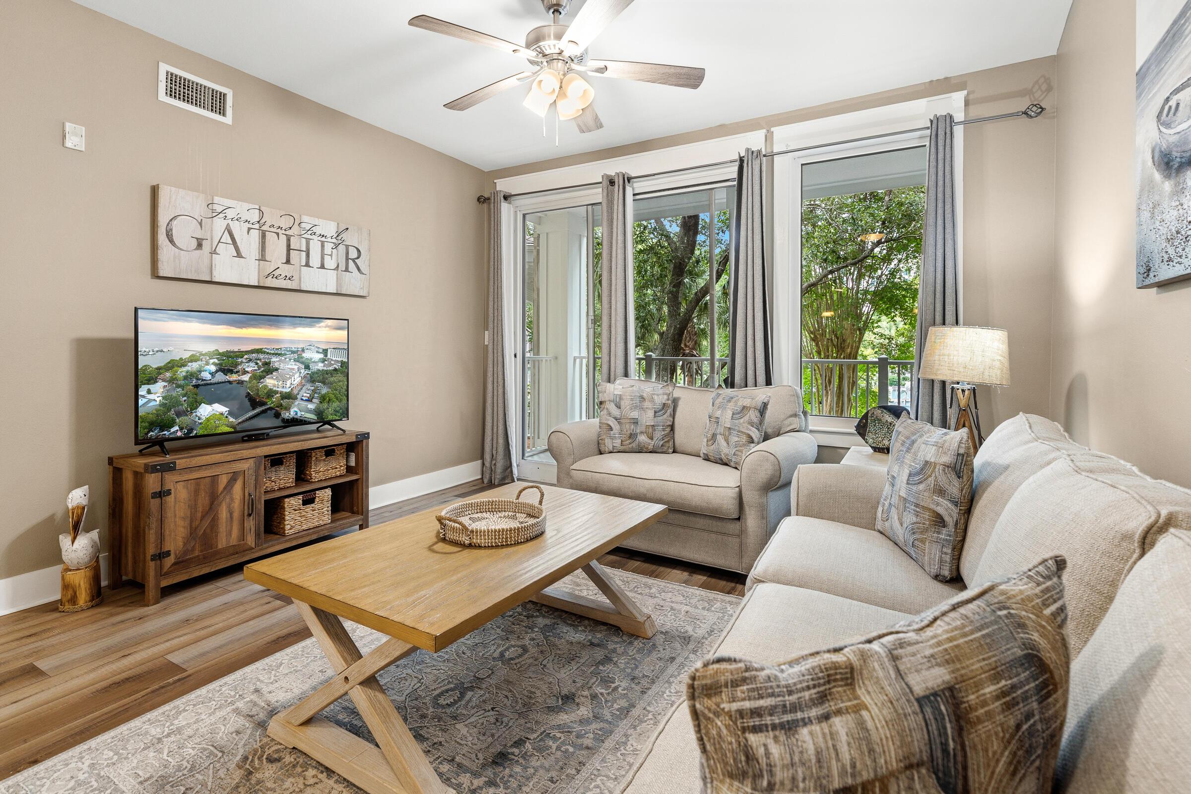 Image 3: Living Area