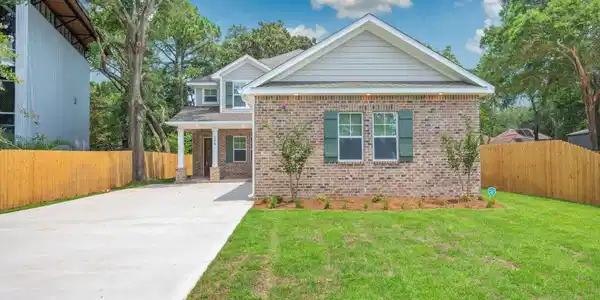 Image 3: 2-web-or-mls-28-meigs-dr