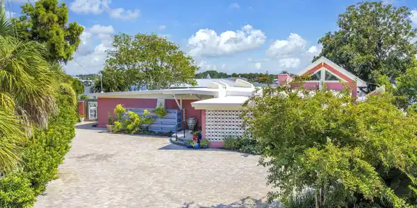 Image 3: 163-web-or-mls-DJI_20260821103507_0048_D