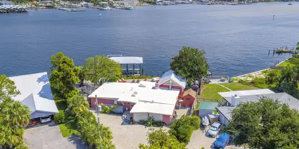 Image 4: 164-web-or-mls-DJI_20260821103526_0049_D