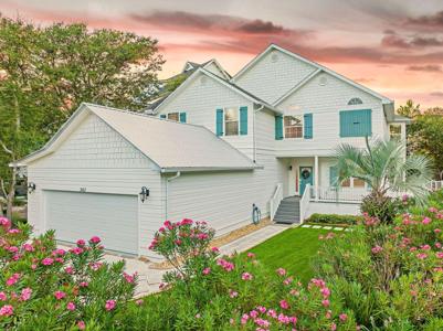 363 Pelican Circle