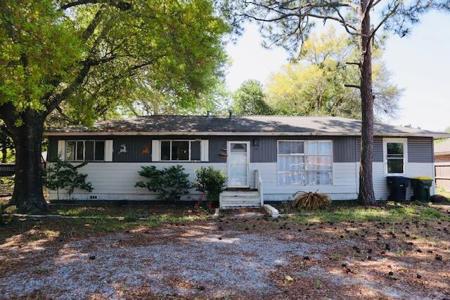 116 NW MORIARTY ST Street