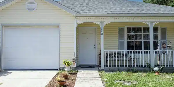 Image 3: Exterior(11)