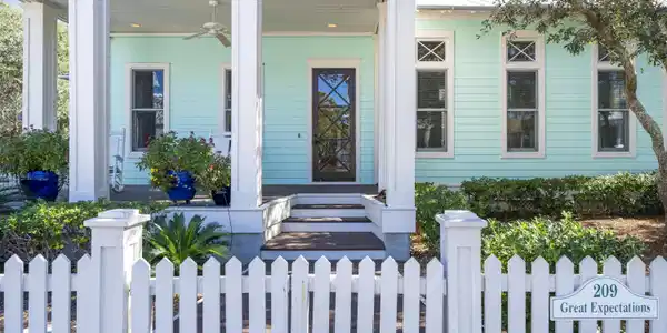 Image 4: Front Entry