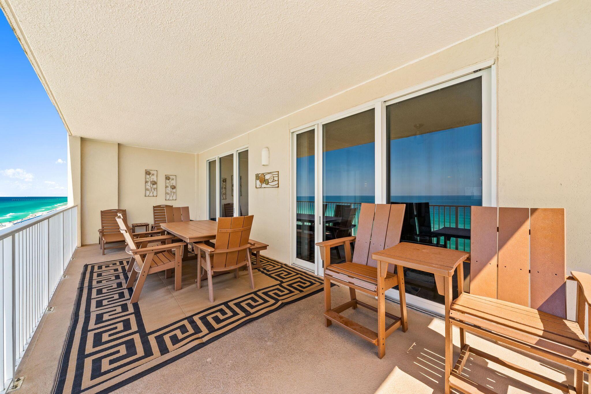 Image 2: Balcony from Primary and Living area