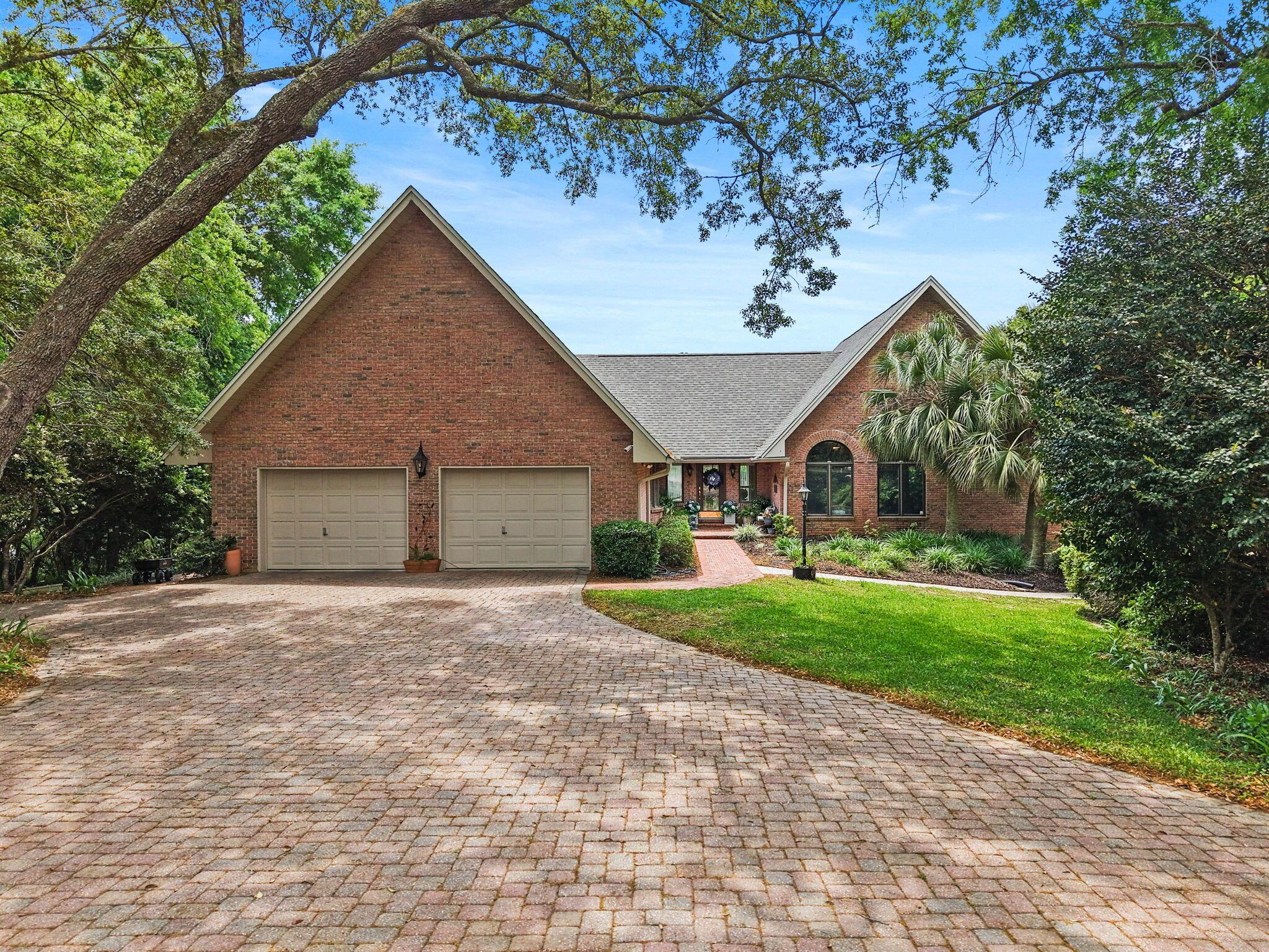 Image 1: 7-11 Kristin Cir 7