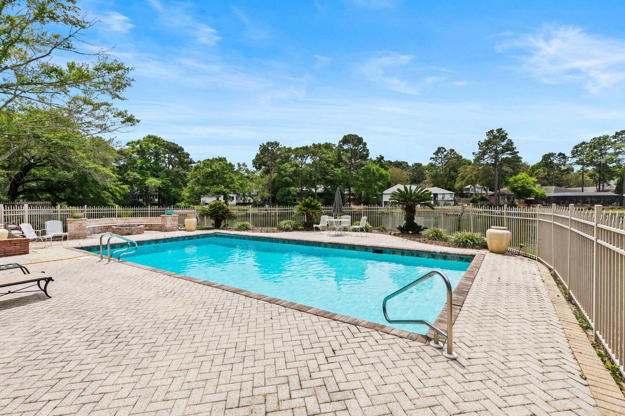 Image 3: 89-11 Kristin Cir 89