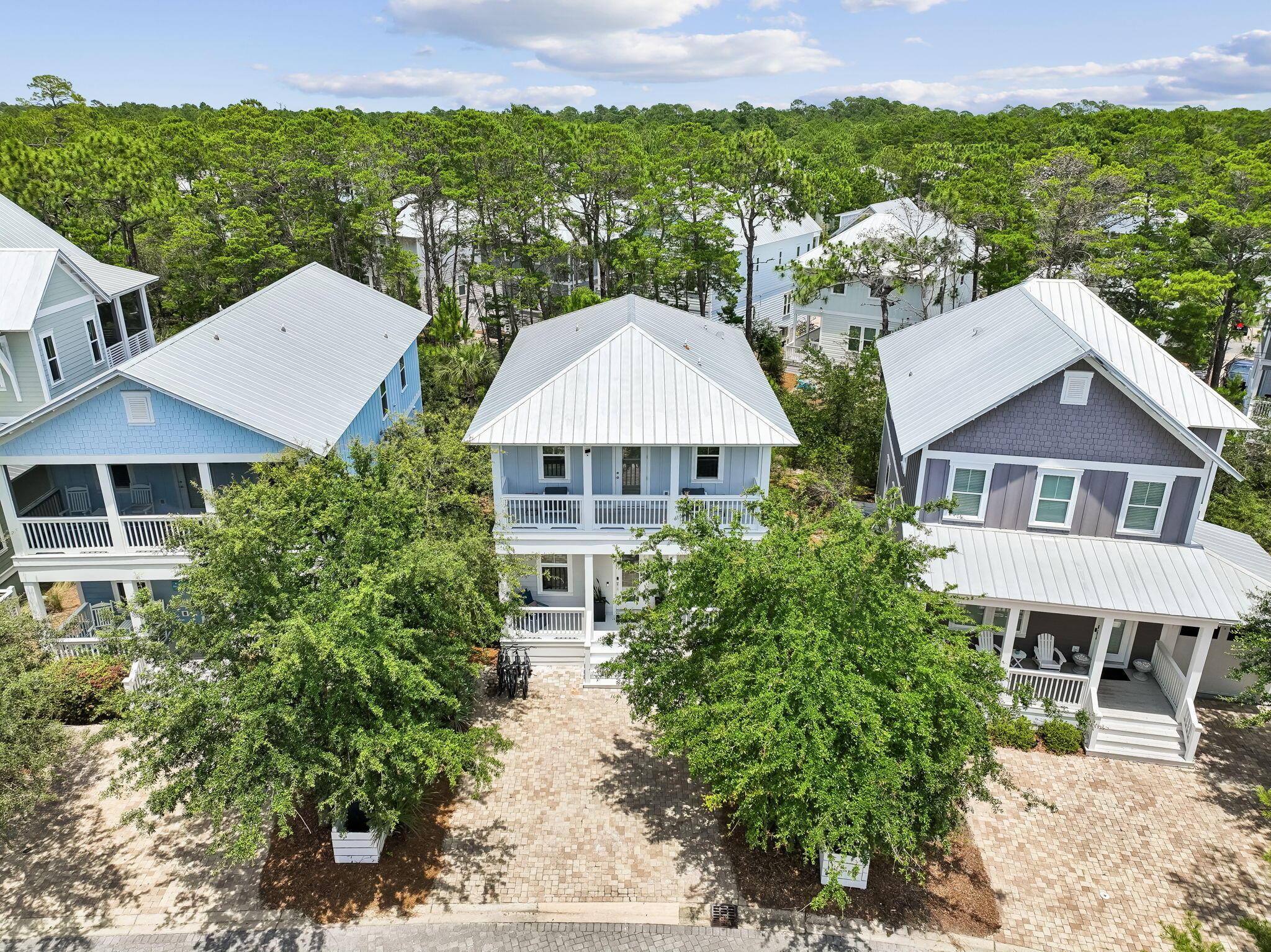 Image 2: Array_85EmeraldBeachWay-6