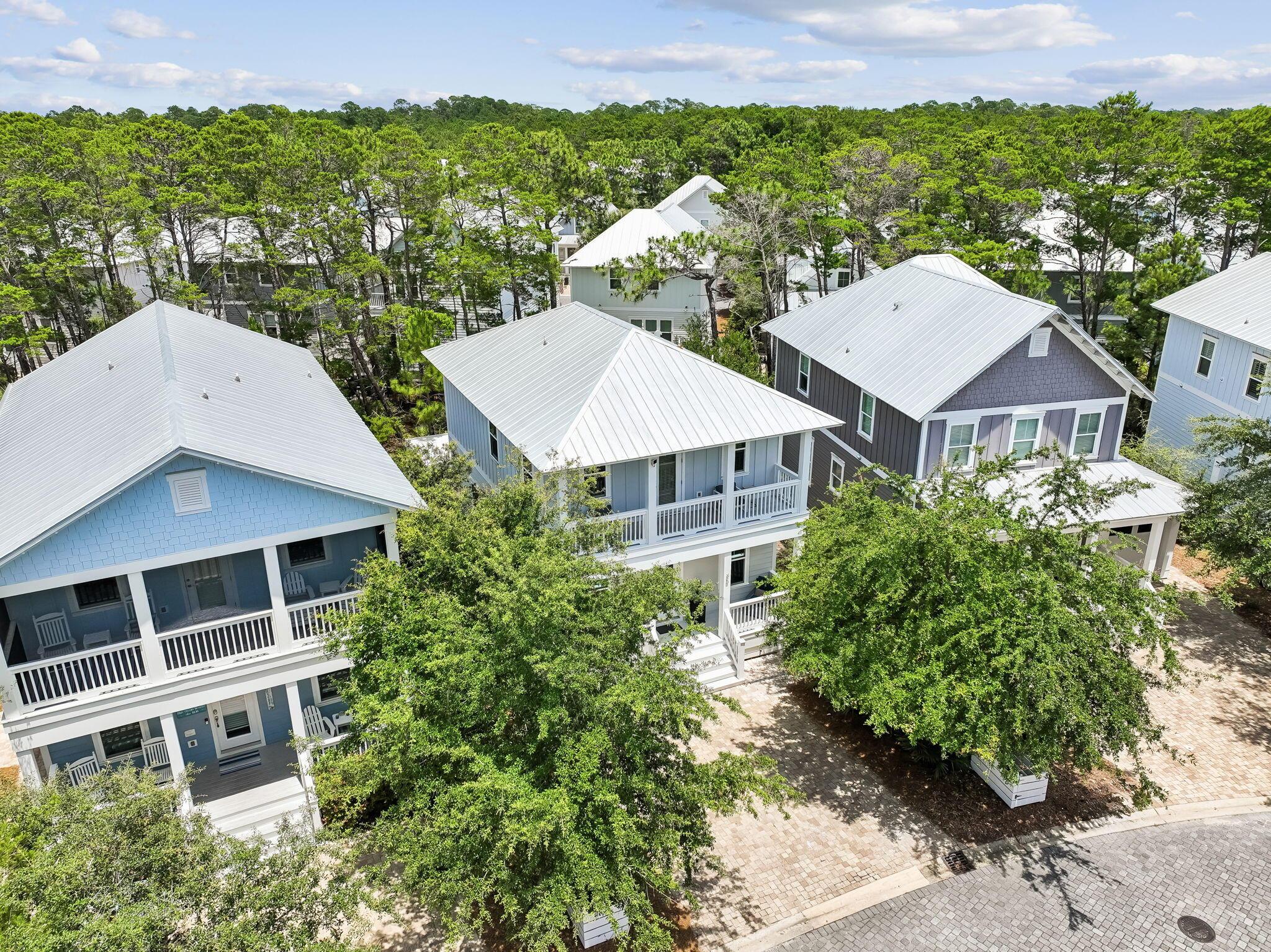 Image 4: Array_85EmeraldBeachWay-7