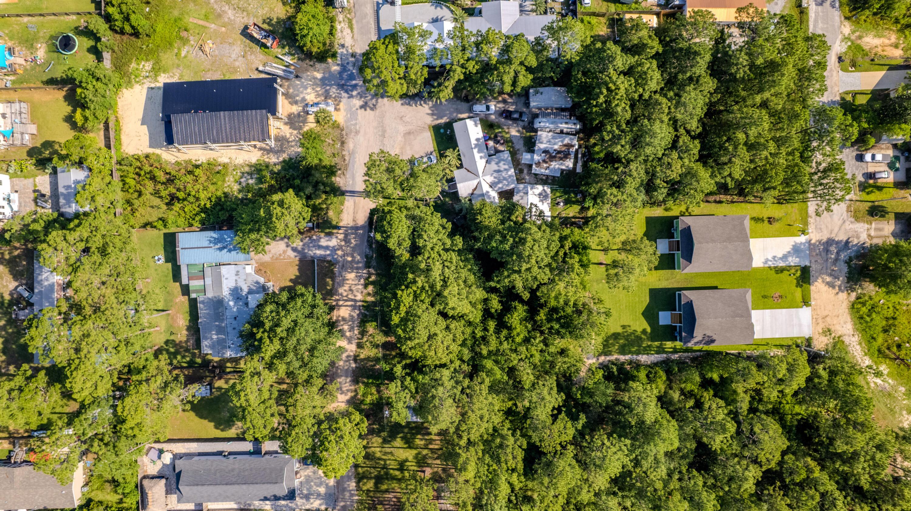 Image 2: Deslonde - LOT-First-9