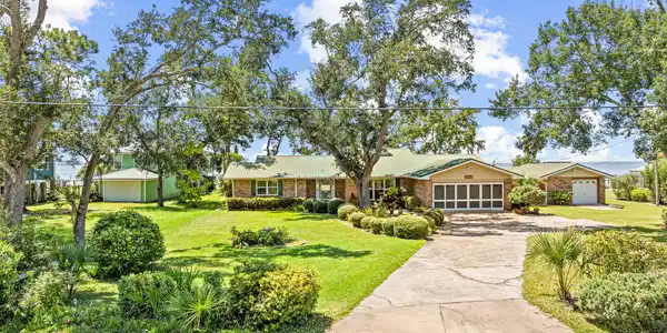 Image 3: 2744 Bay Grove Rd