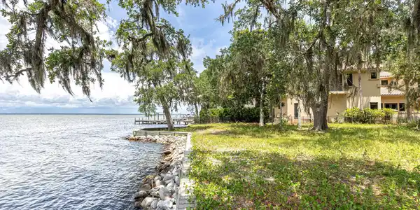 Image 4: 3040-3041 The Oaks Lot-33