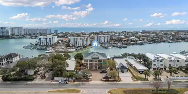 724 Harbor Boulevard