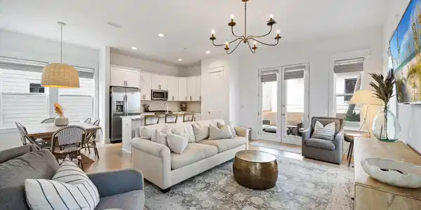Image 2: Spacious Open Concept