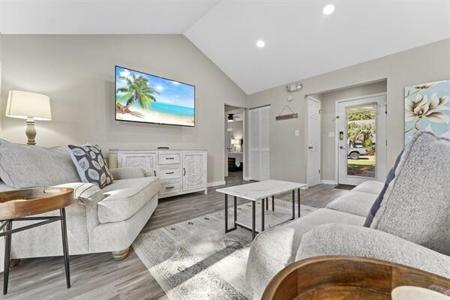 473 Linkside Drive