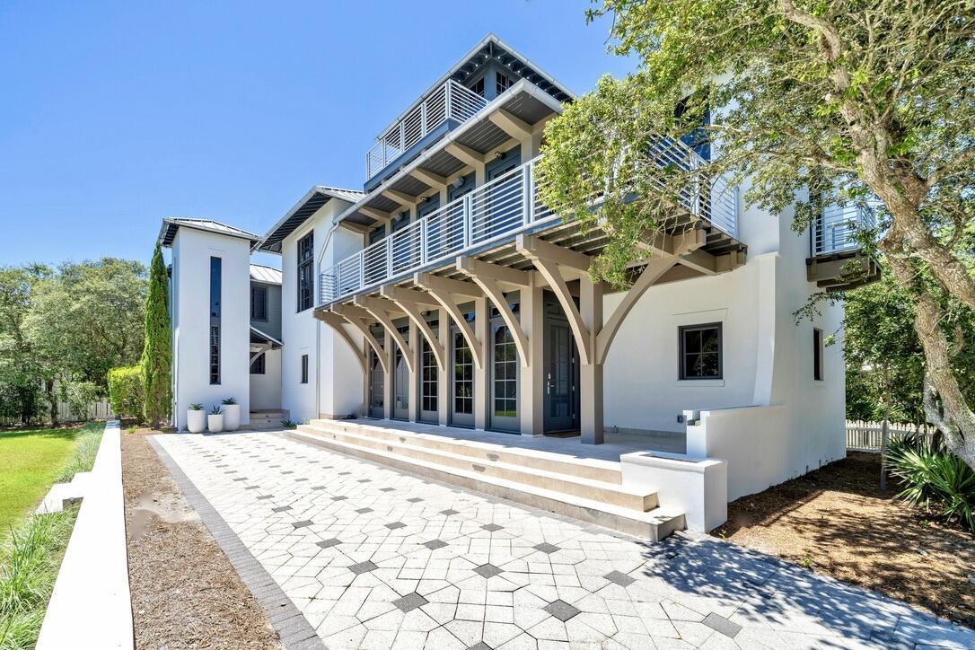 Image 1: 210 Village Way