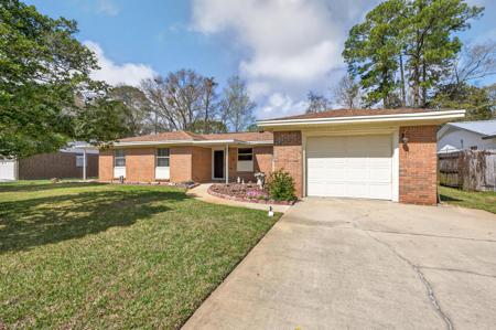 323 Pontevedra Lane