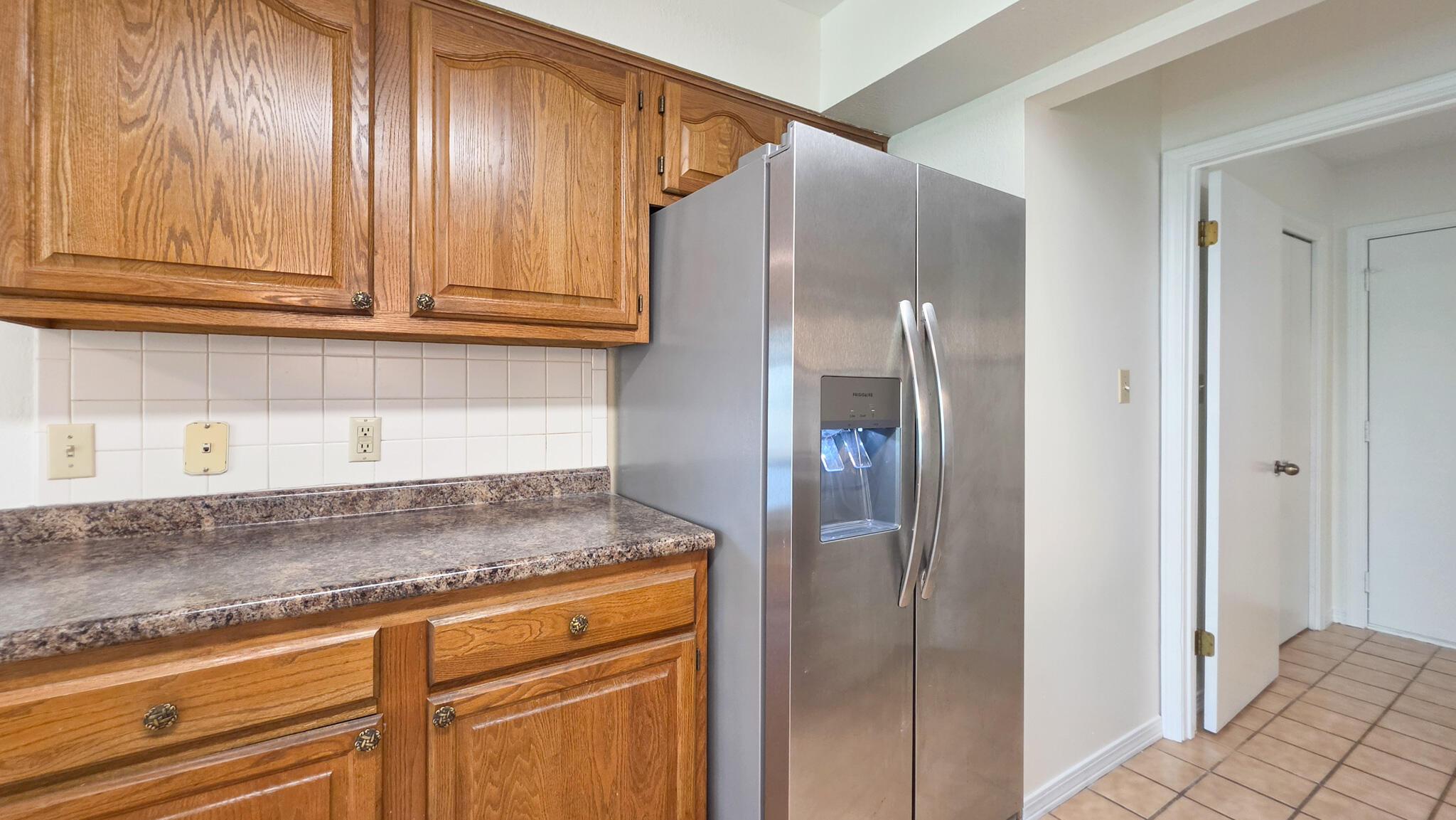 Image 4: Kitchen
