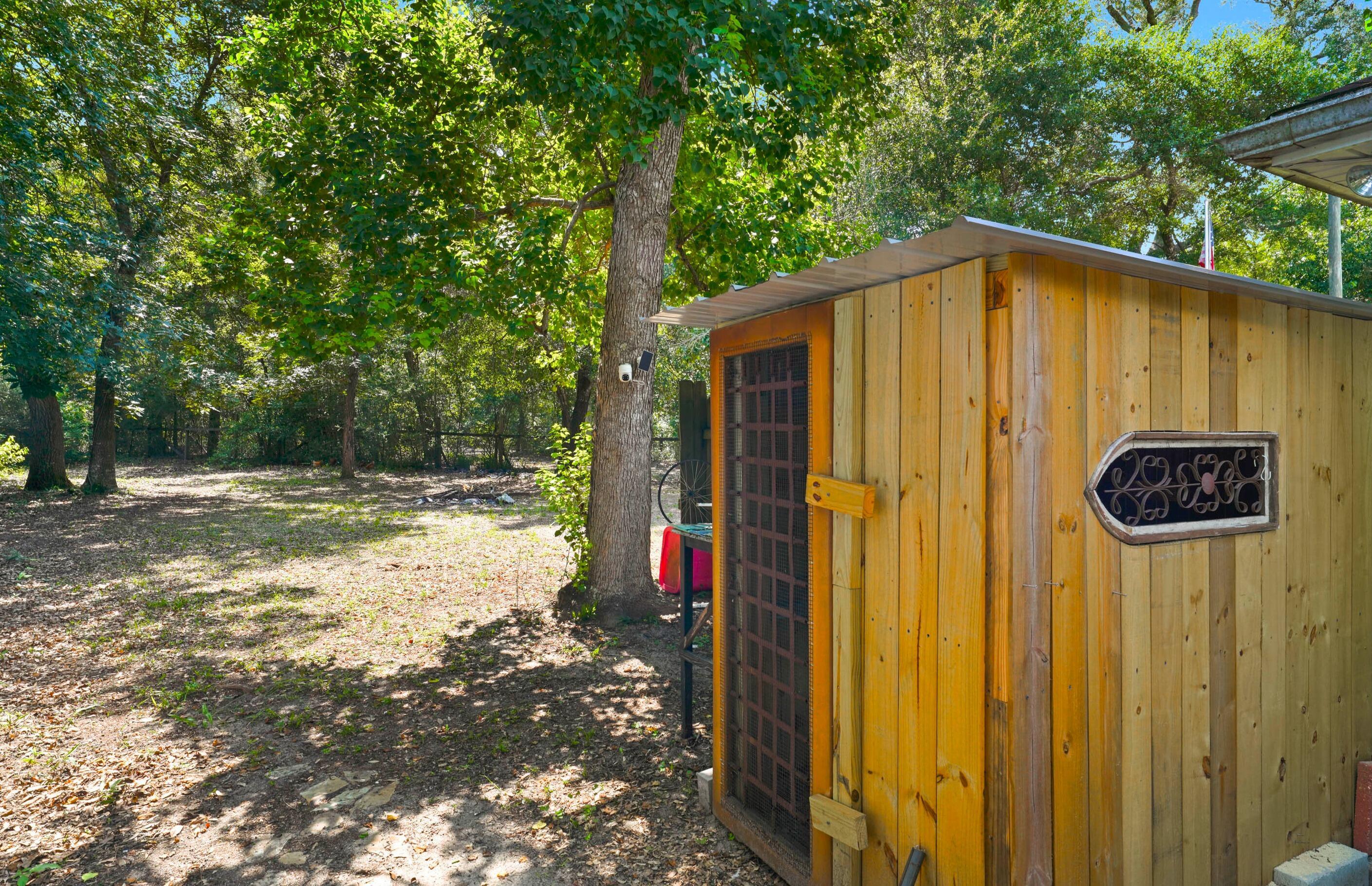 Image 4: Chicken Coop