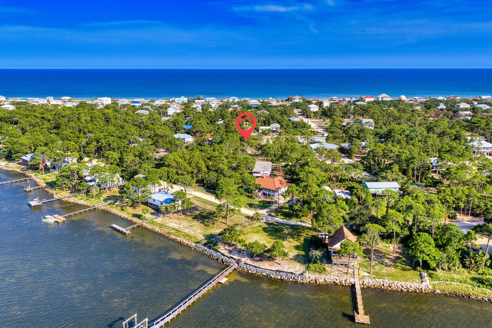 Image 4: 981WBayshore4