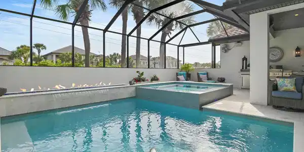 4765 Papaya Park