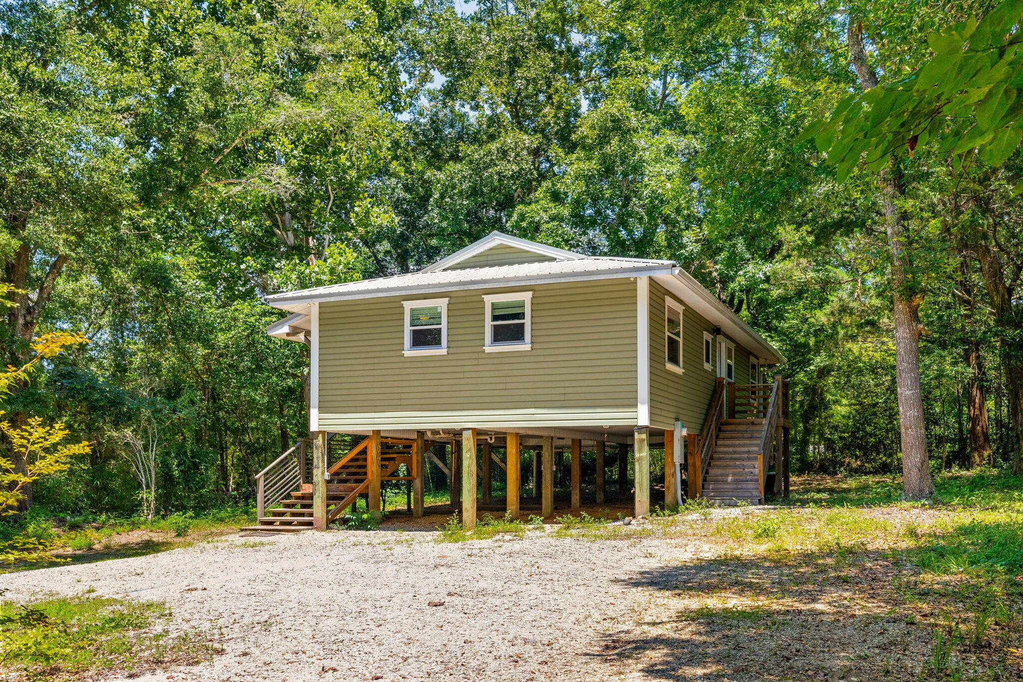 Image 4: Side of House