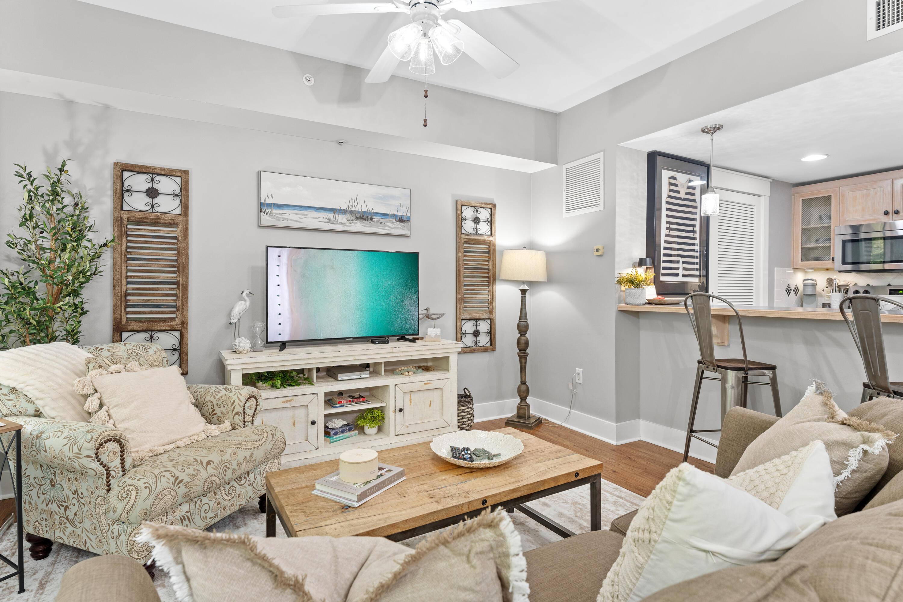 Image 1: Living Room