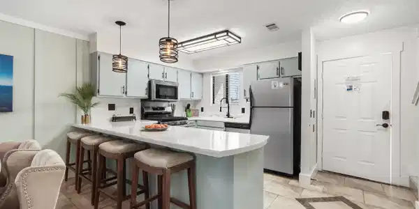 Image 4: Breakfast Bar