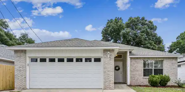 1118 Ivey Terrace