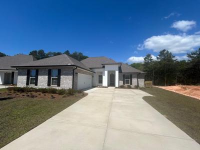 310 E Tweet Street