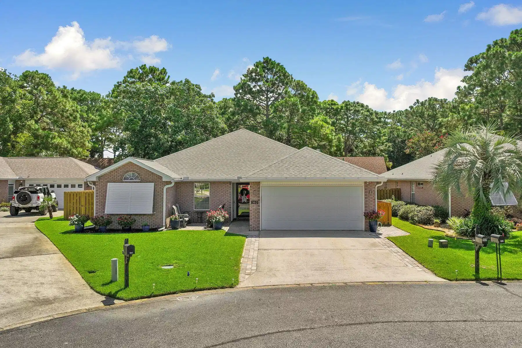 Image 1: Lovely Curb Appeal
