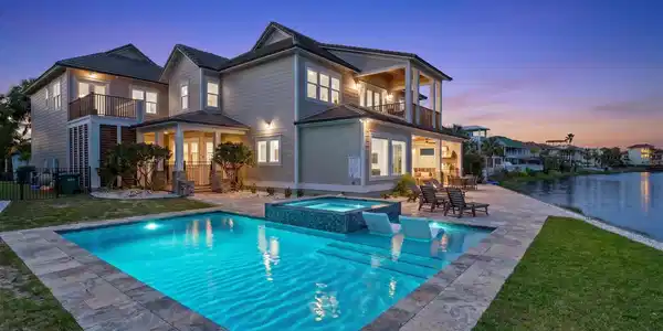 4728 Rendezvous Cove
