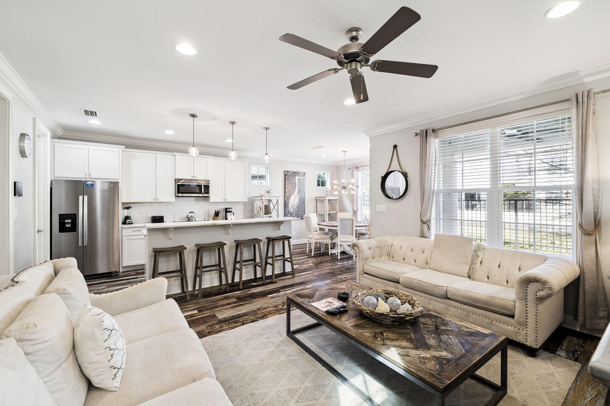 Image 3: Great Room