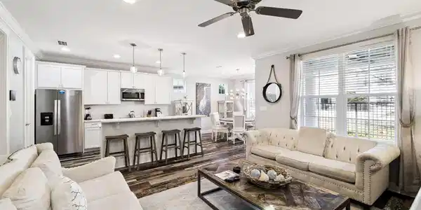 Image 3: Great Room