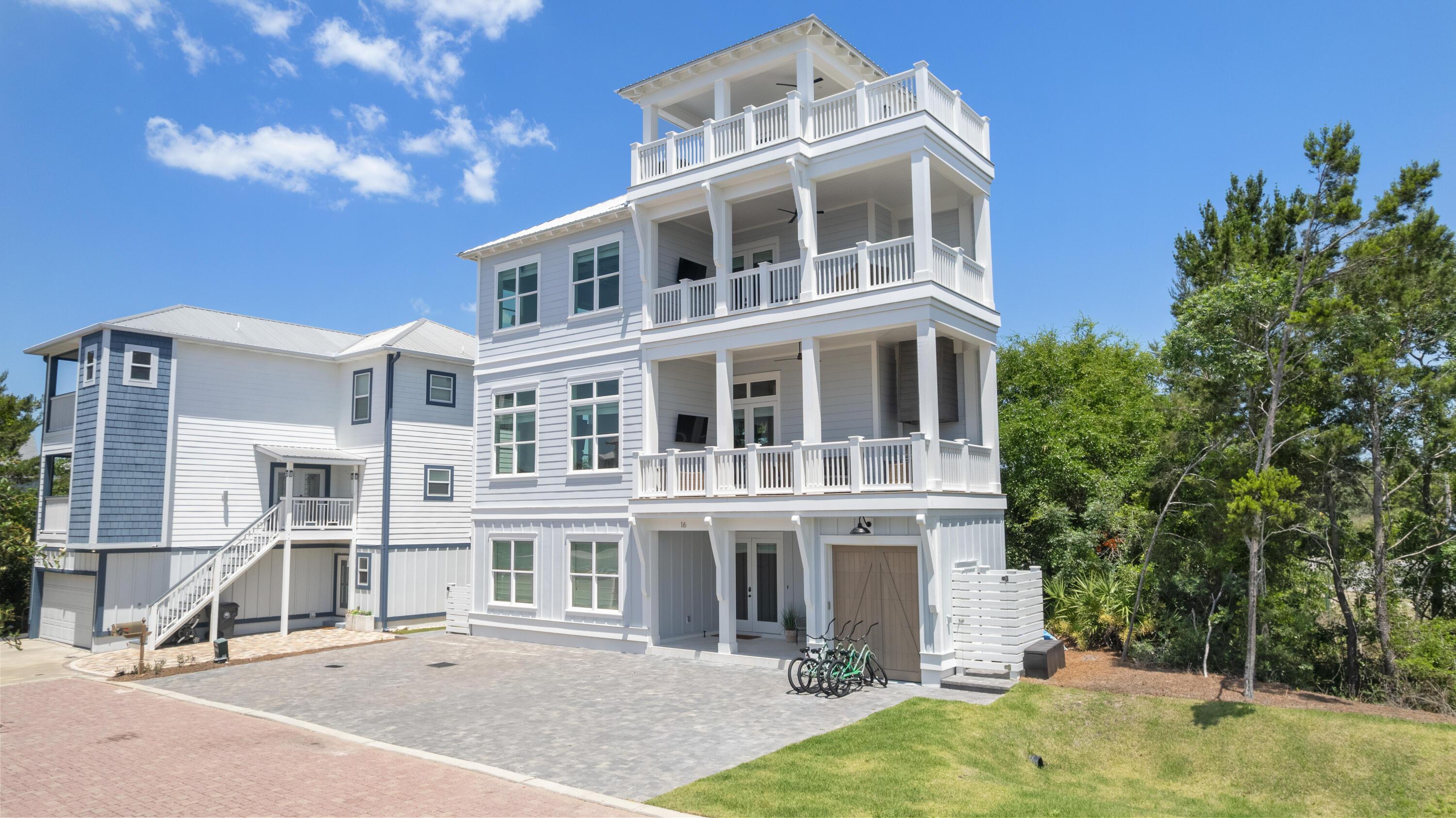 Image 2: 16 Bluewater View Ave-10