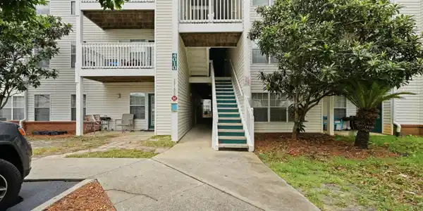 Image 3: 4010 destin unit 400-3