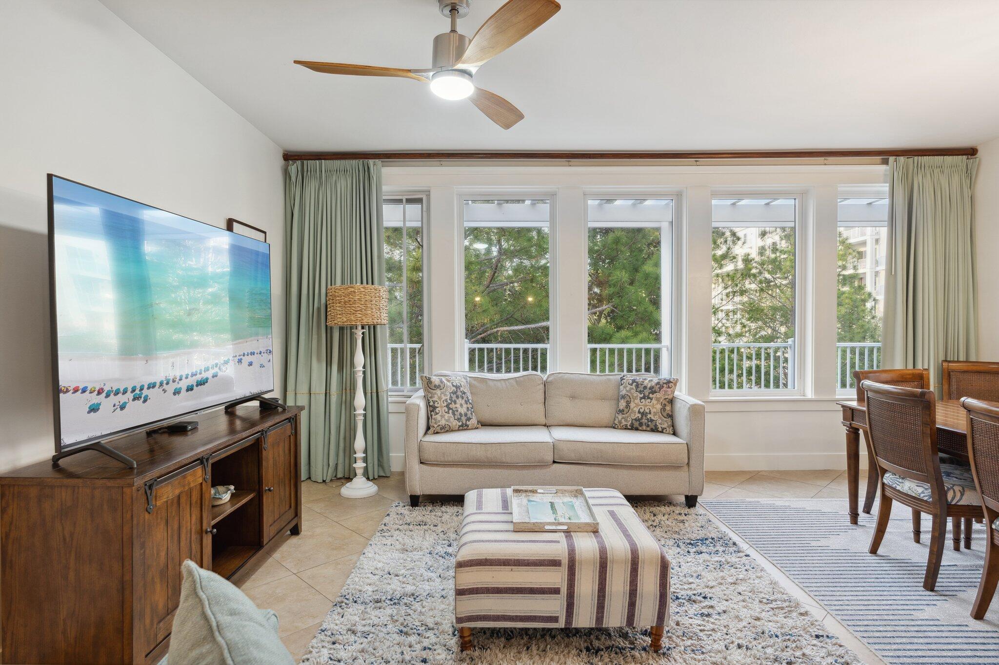 Image 4: Living area2