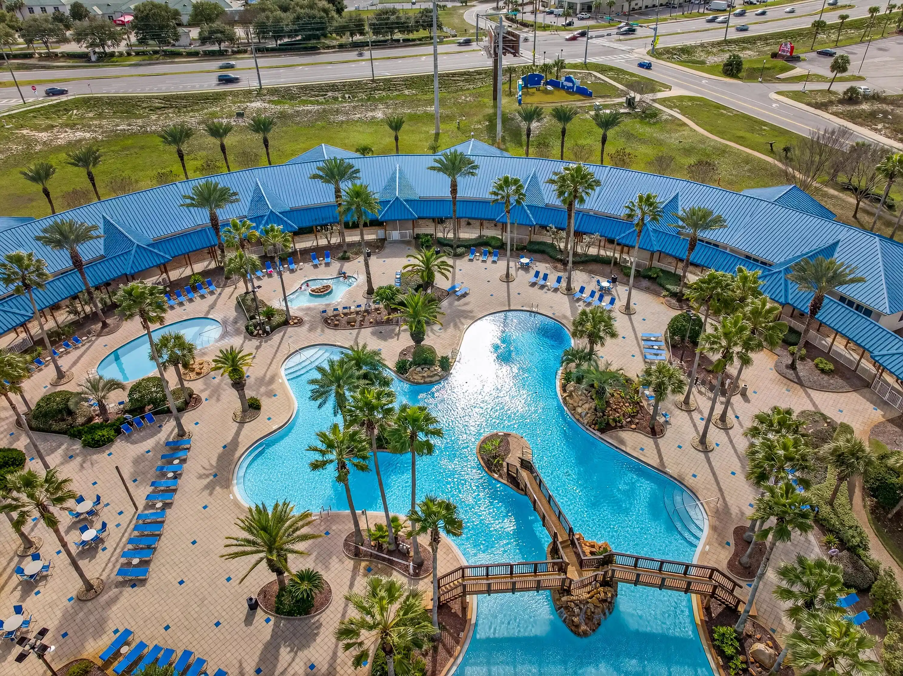 Image 1: LAGOON STYLE POOL & VILLAS