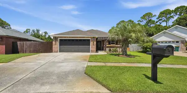 Image 3: 3864 mesa road-1